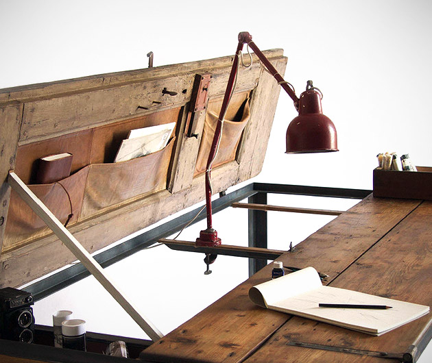 Manoteca Convertible Desk Table