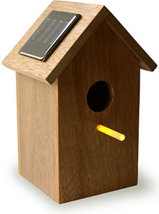 Oooms Solar Birdhouse