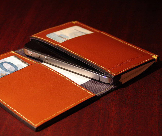 Madison iPhone Wallet