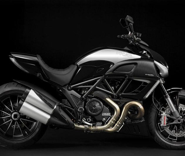 Ducati Diavel Cromo Motorcycle