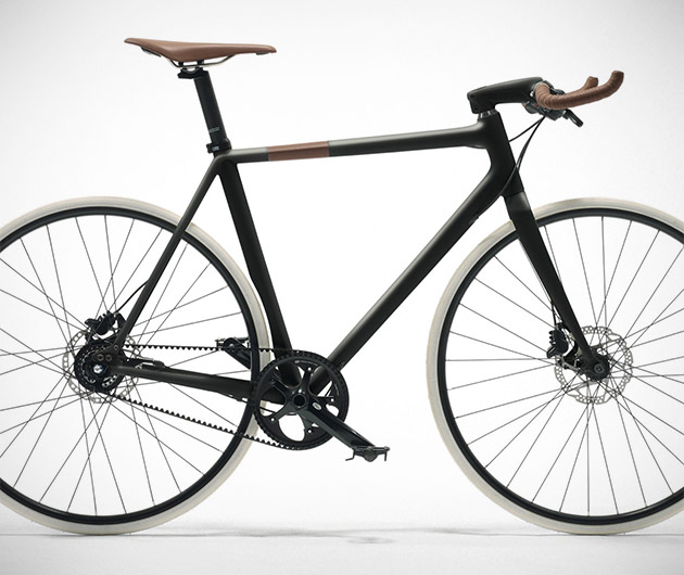 Le Flaneur d’Hermes Carbon Fiber Bicycle