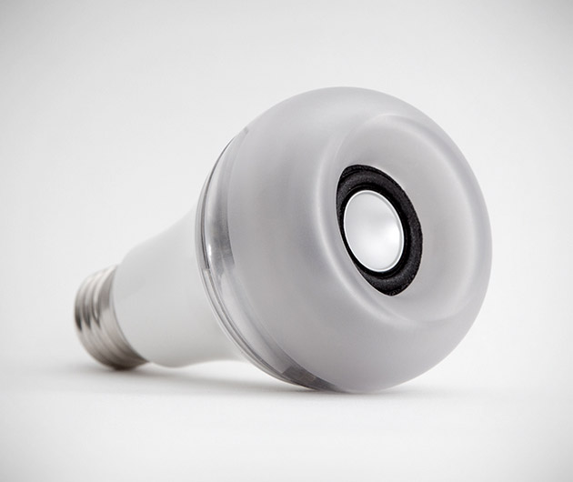 Twist LED Light Bulb + AirPlay Speaker