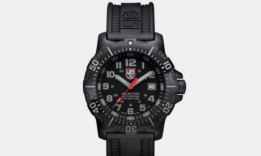 Luminox A.N.U. 4220 Series